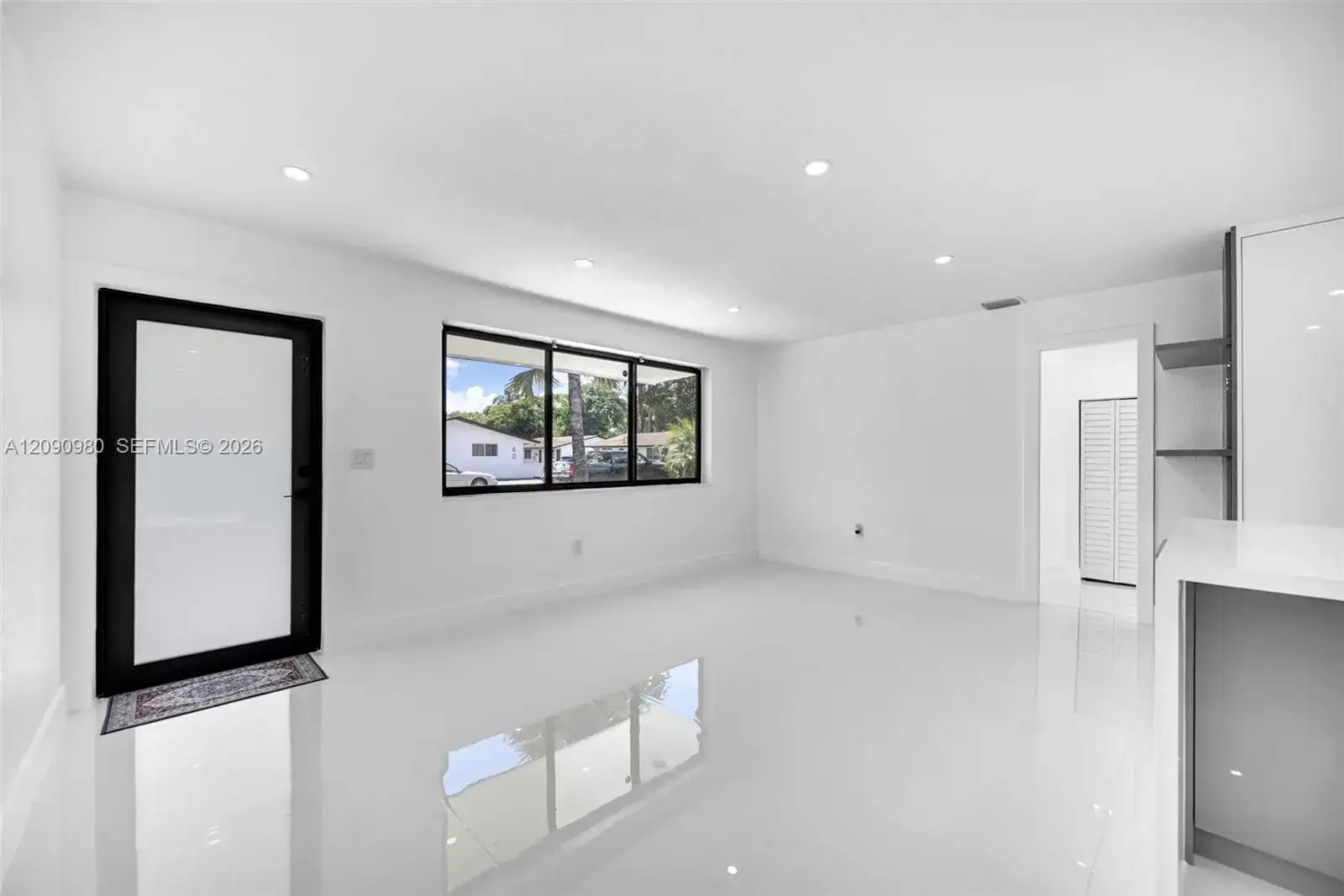 51 NW 161st St, Miami FL 33169 photo 4