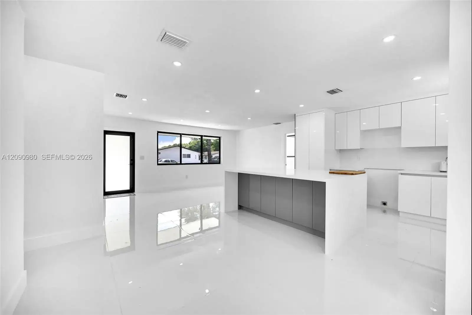 51 NW 161st St, Miami FL 33169 photo 5