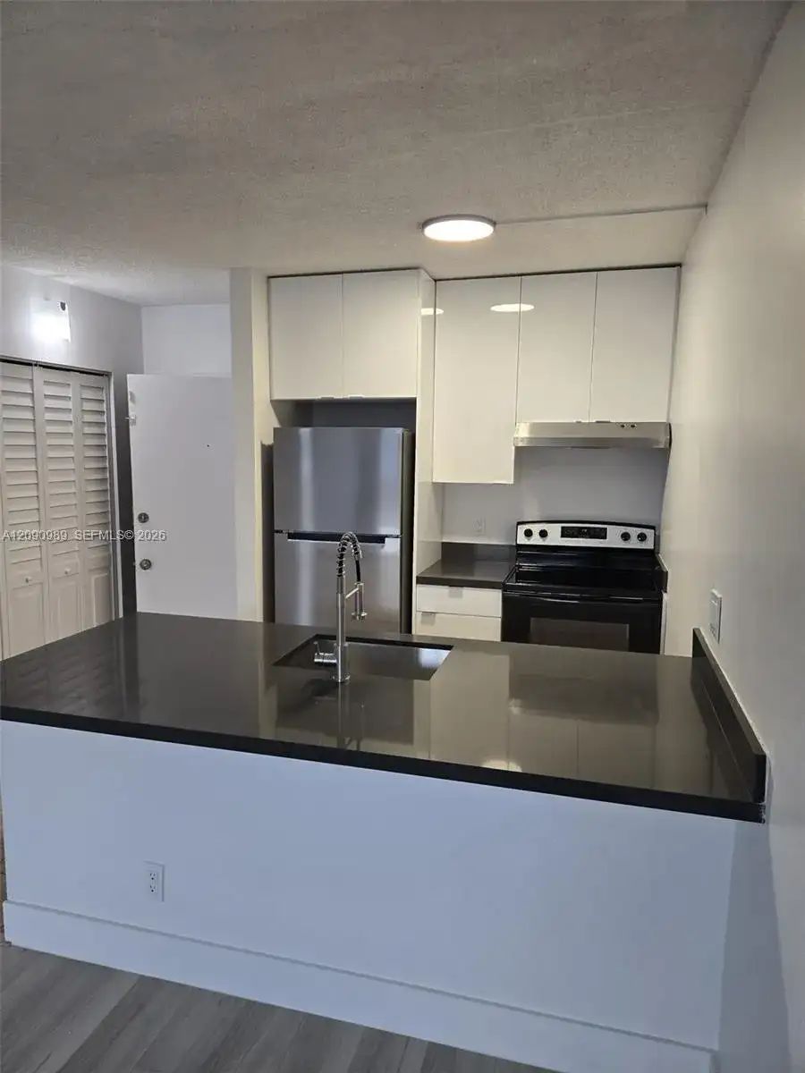 2501 Riverside Dr # A, Coral Springs FL 33065 photo 2