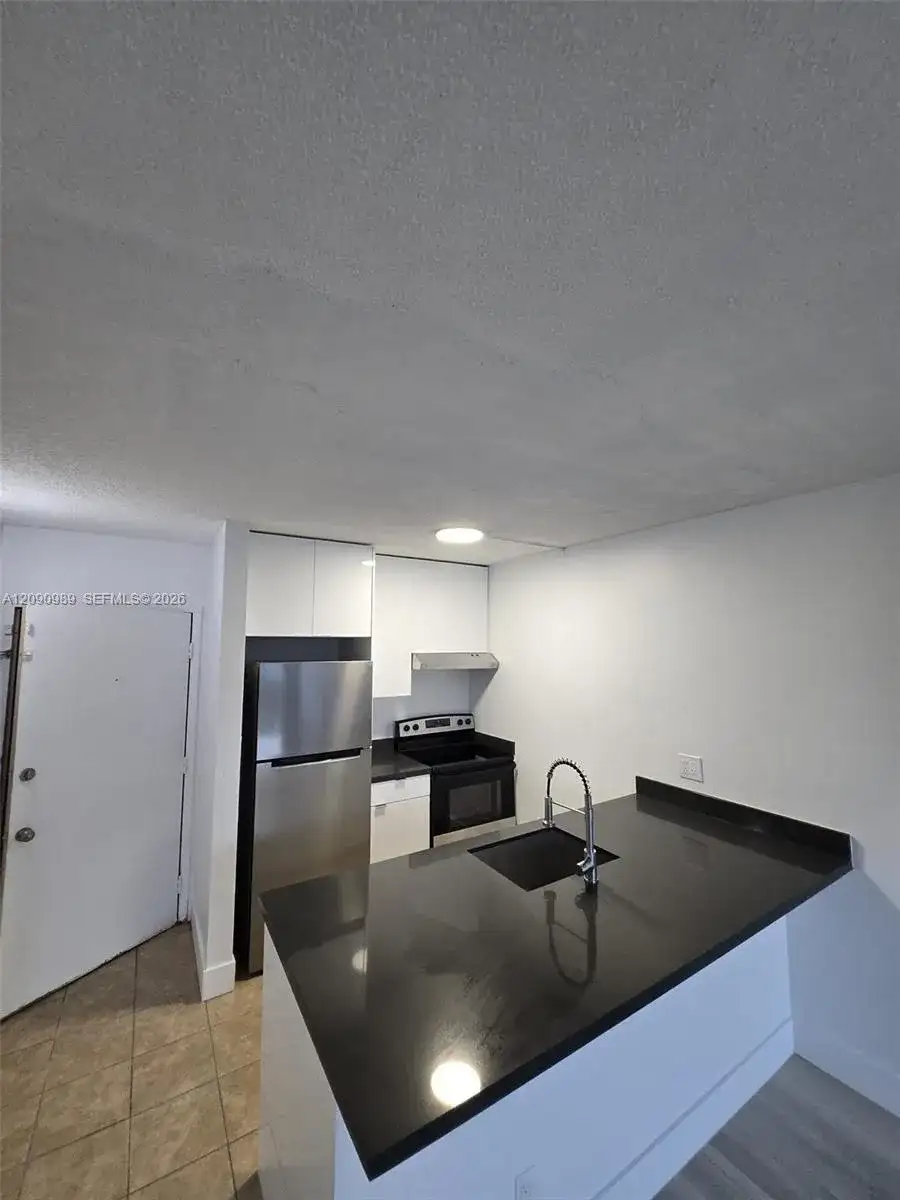 2501 Riverside Dr # A, Coral Springs FL 33065 photo 4