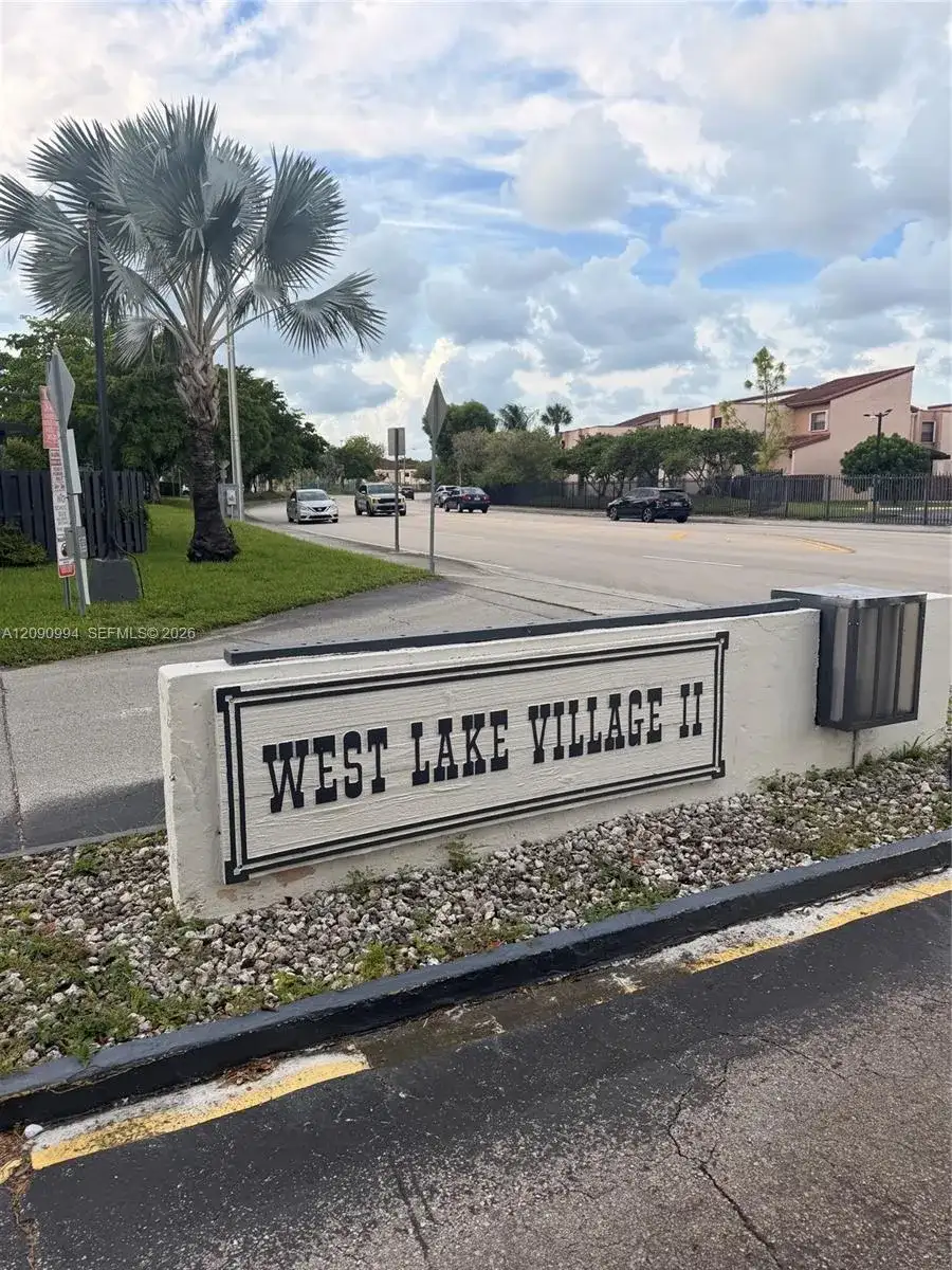 460 W Park Dr # 202, Miami FL 33172 photo 3