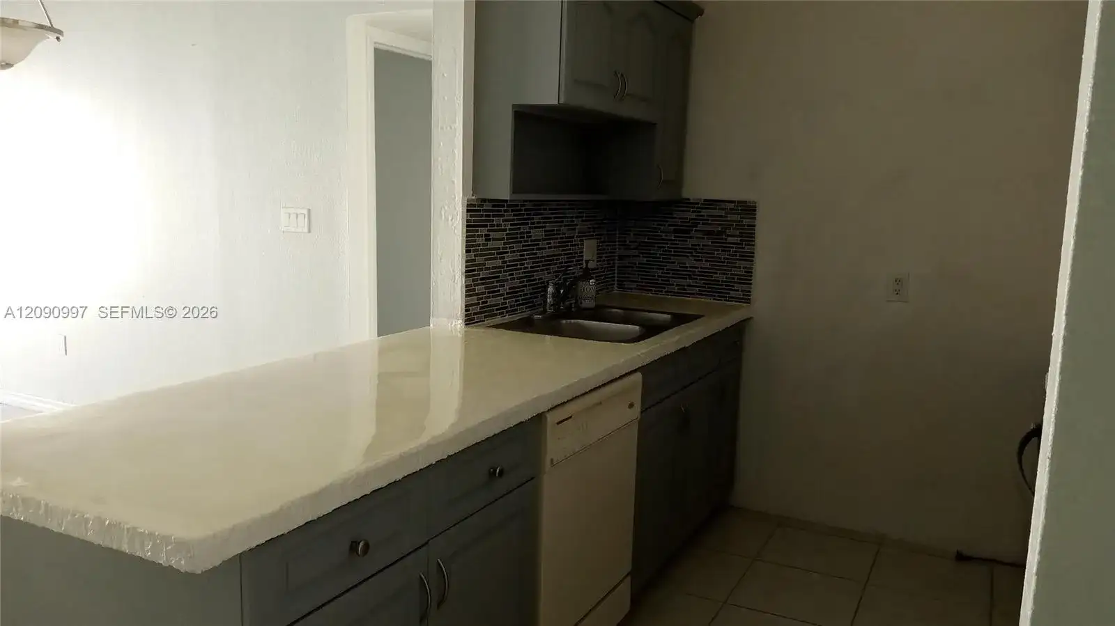 300 W 74th Pl # 303, Hialeah FL 33014 photo 5