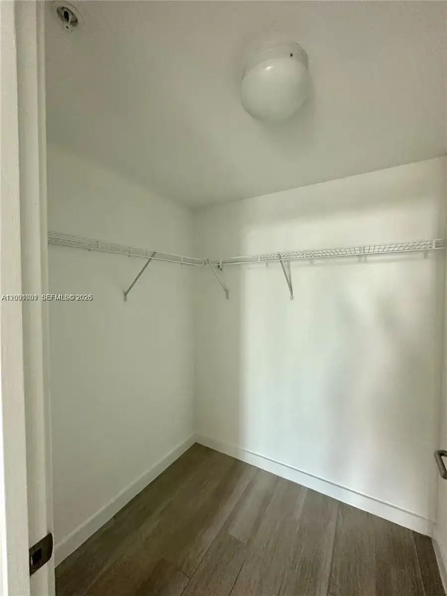 1600 SW 1st Ave # 605, Miami FL 33129 photo 3