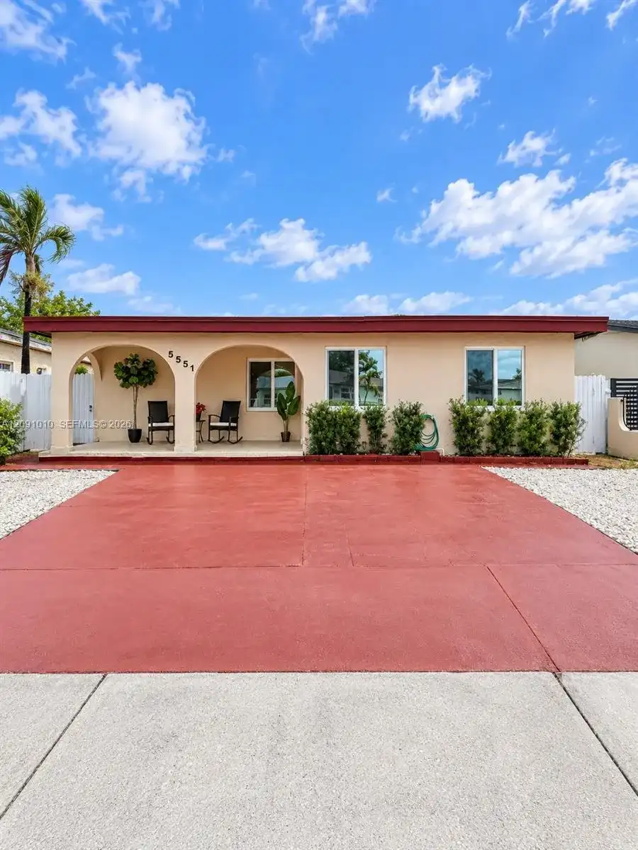 5551 E 4th Ave, Hialeah FL 33013