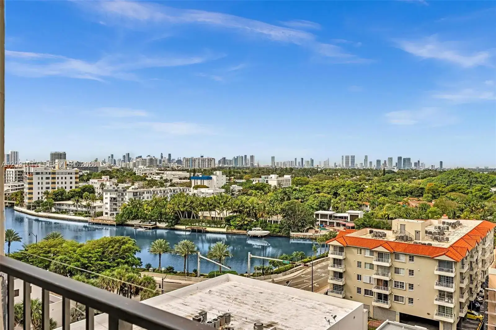 2625 Collins Ave # 1109, Miami Beach FL 33140 photo 3