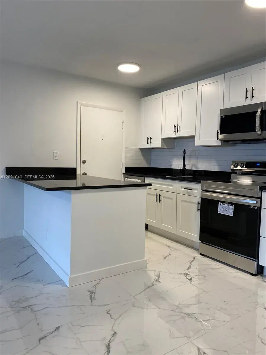 3550 NW 8th Ave # 616, Pompano Beach FL 33064