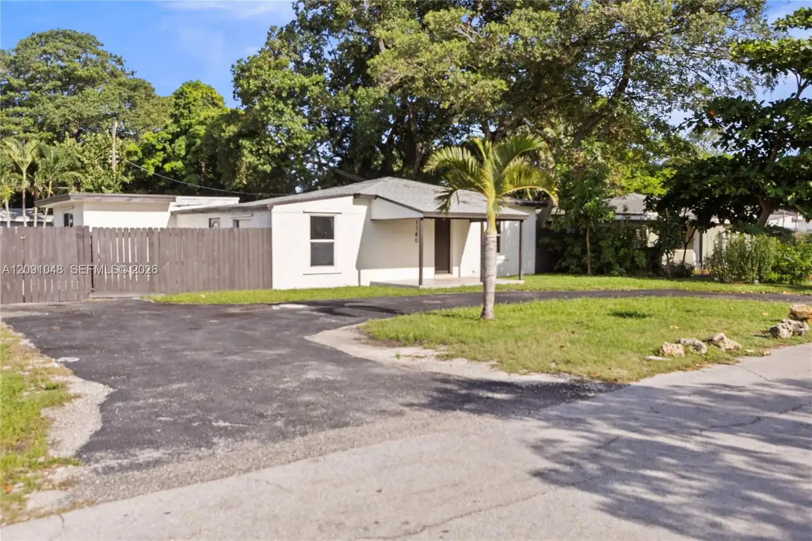 1140 NW 3rd Ave, Fort Lauderdale FL 33311 photo 2