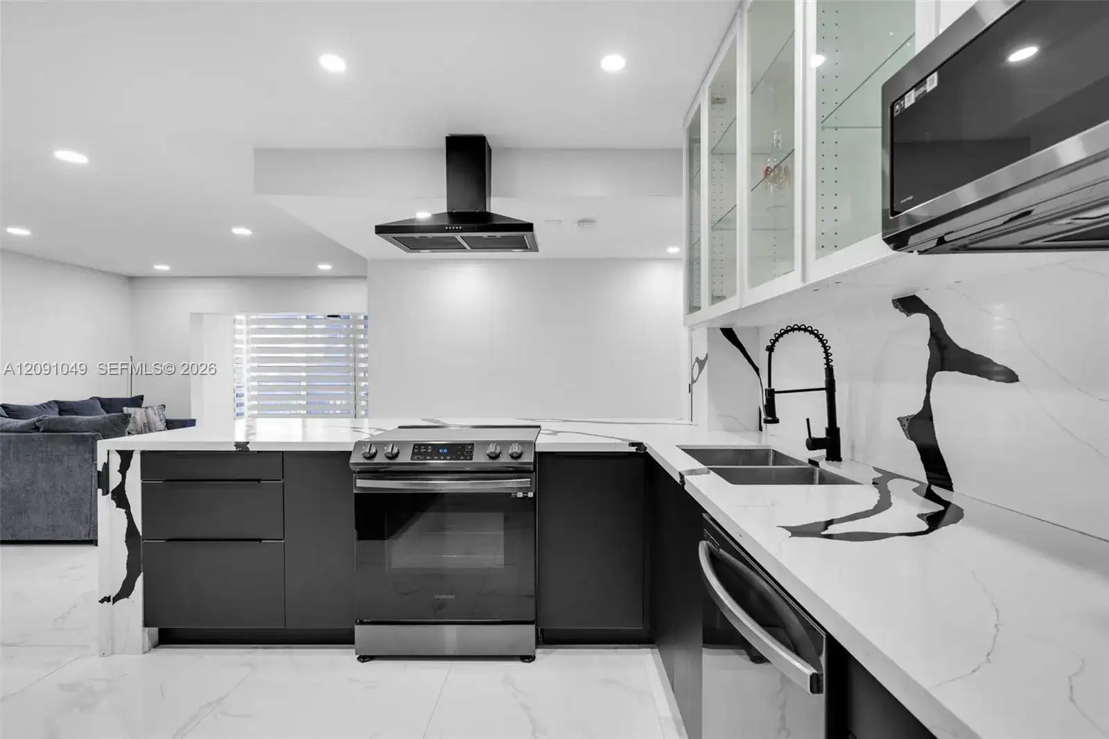 3800 Hillcrest Dr # 203, Hollywood FL 33021 photo 5