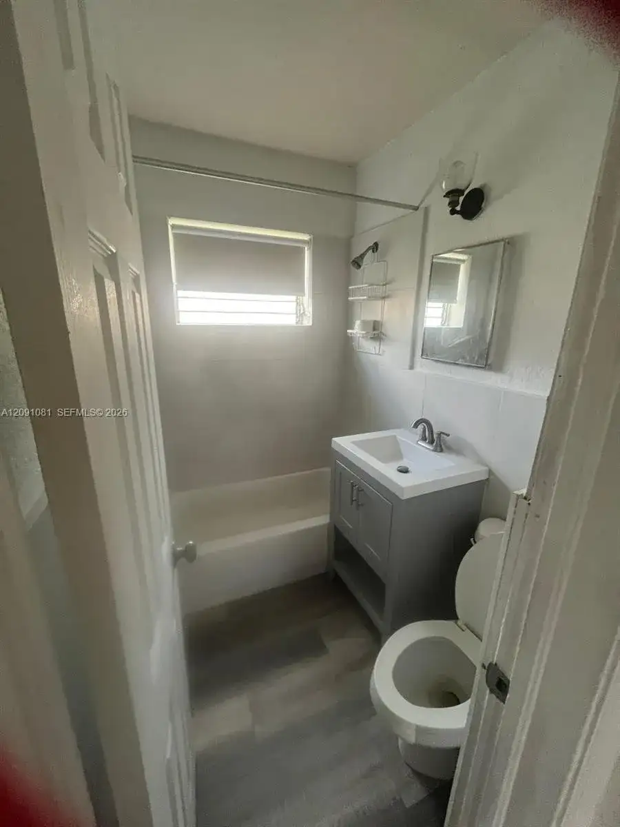 3180 NW 19th Ave # 2, Miami FL 33142 photo 3