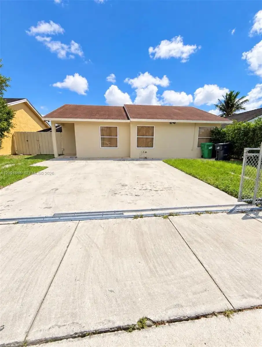30233 SW 161st Ct, Homestead FL 33033 photo 2