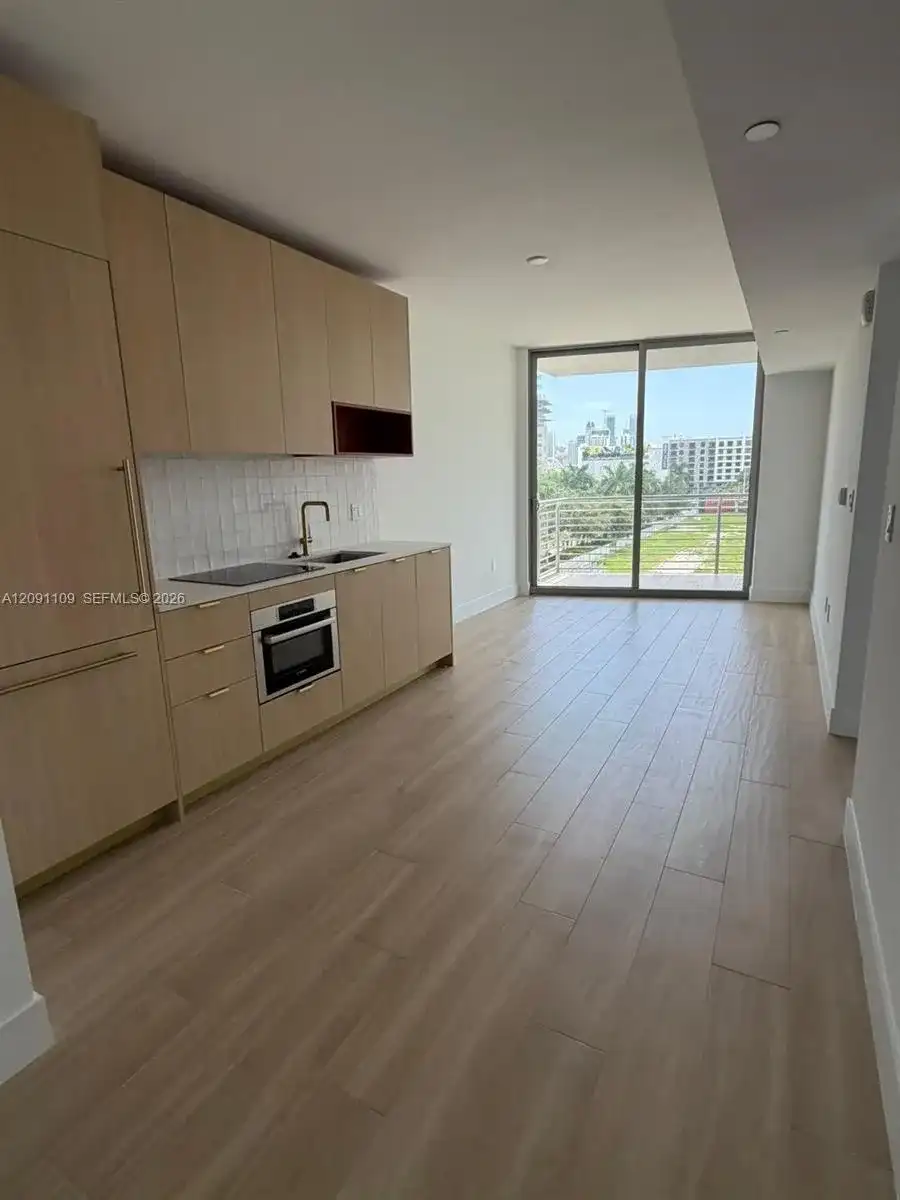 90 NE 32nd Street # 427, Miami FL 33127