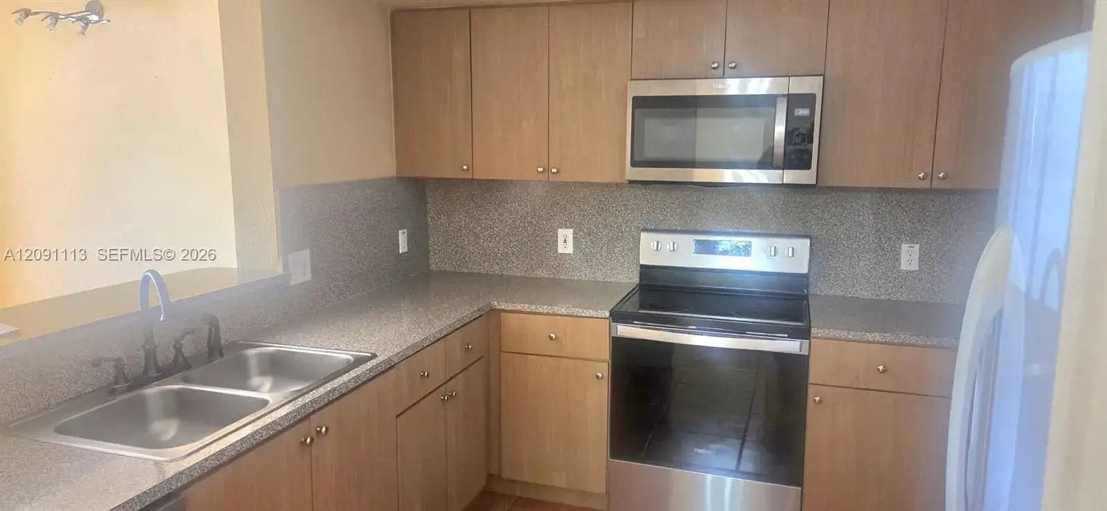 9300 Fontainebleau Blvd # E213, Miami FL 33172 photo 3