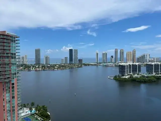 3330 NE 190th St, Aventura FL 33180 photo 2