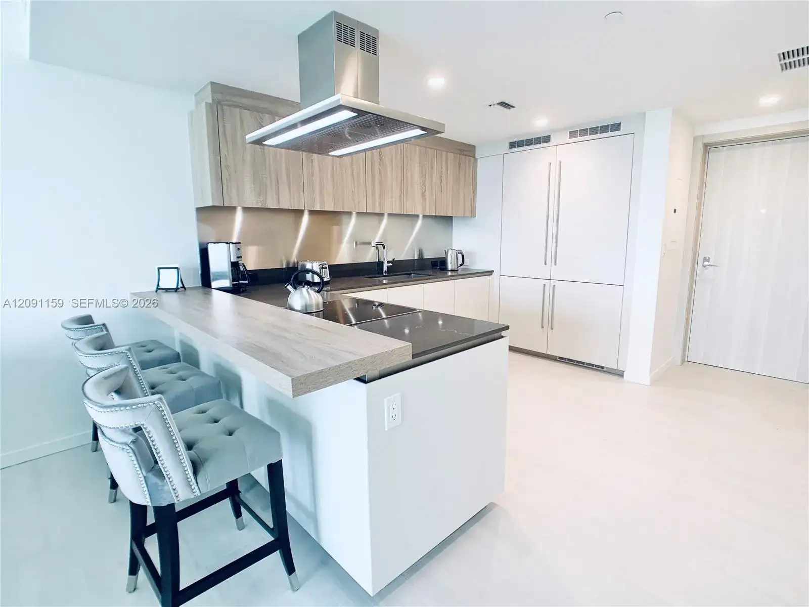 1000 Brickell Plz # 4504, Miami FL 33131 photo 4