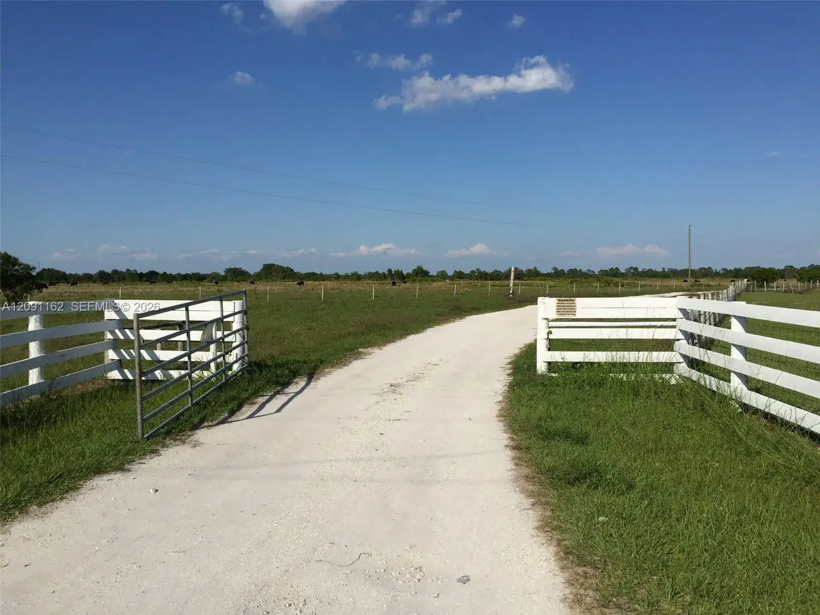 315 DETJENS DAIRY RD, Other City - In The State Of Florida FL 33960
