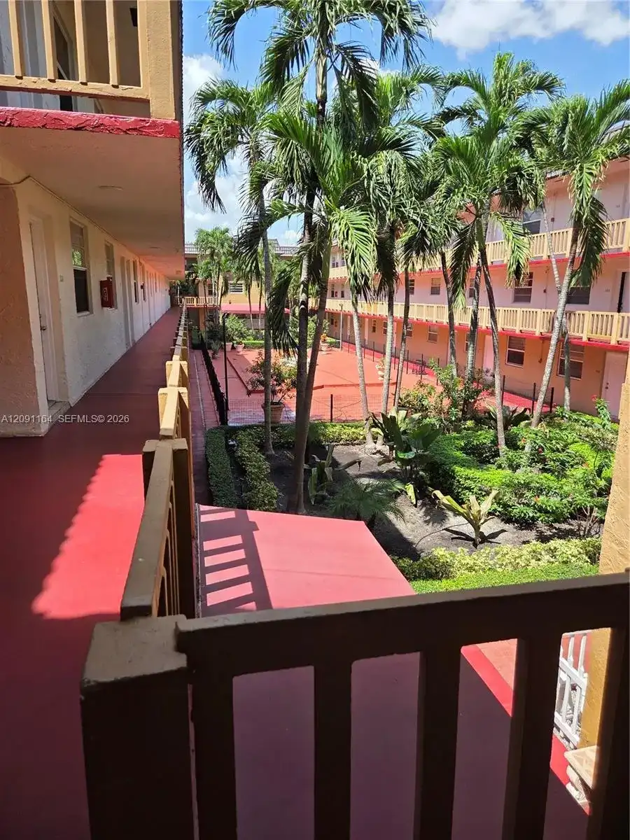 4655 Palm Ave # 222, Hialeah FL 33012