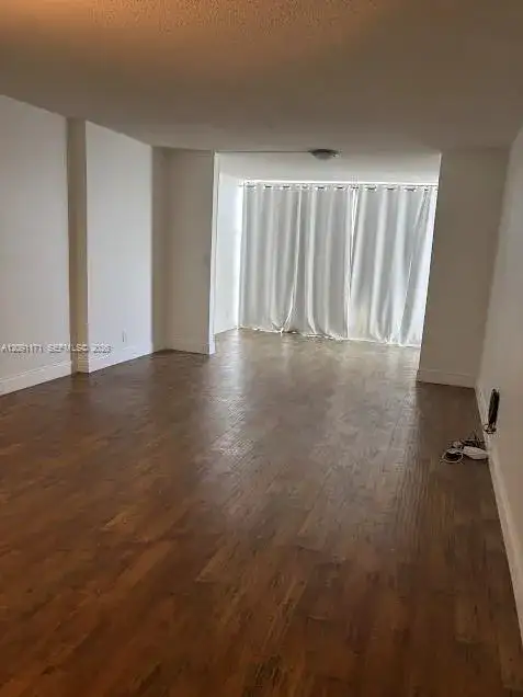 1000 Parkview Dr # 605, Hallandale Beach FL 33009 photo 4