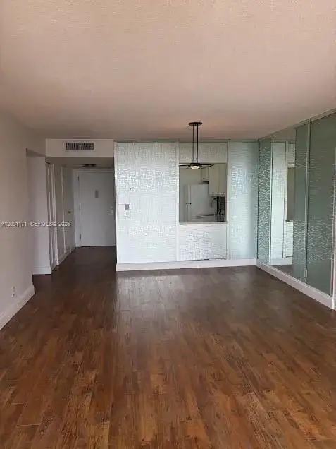 1000 Parkview Dr # 605, Hallandale Beach FL 33009 photo 5