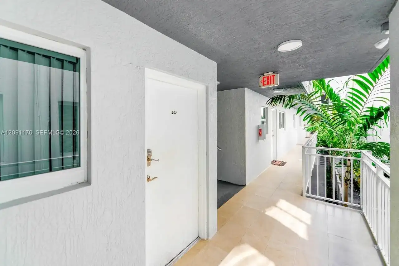 1029 NW 3rd St # 202, Miami FL 33128 photo 2