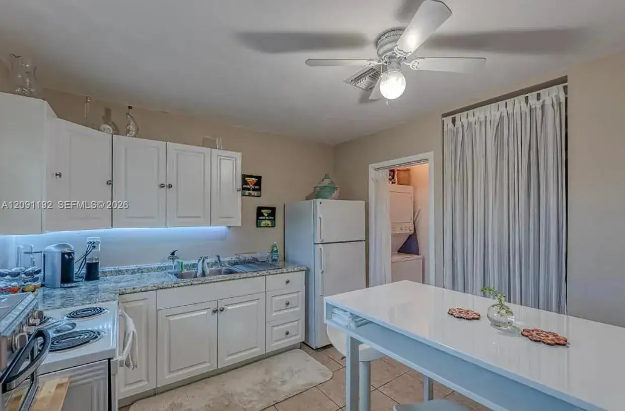 1411 NW 10th St # F, Dania Beach FL 33004