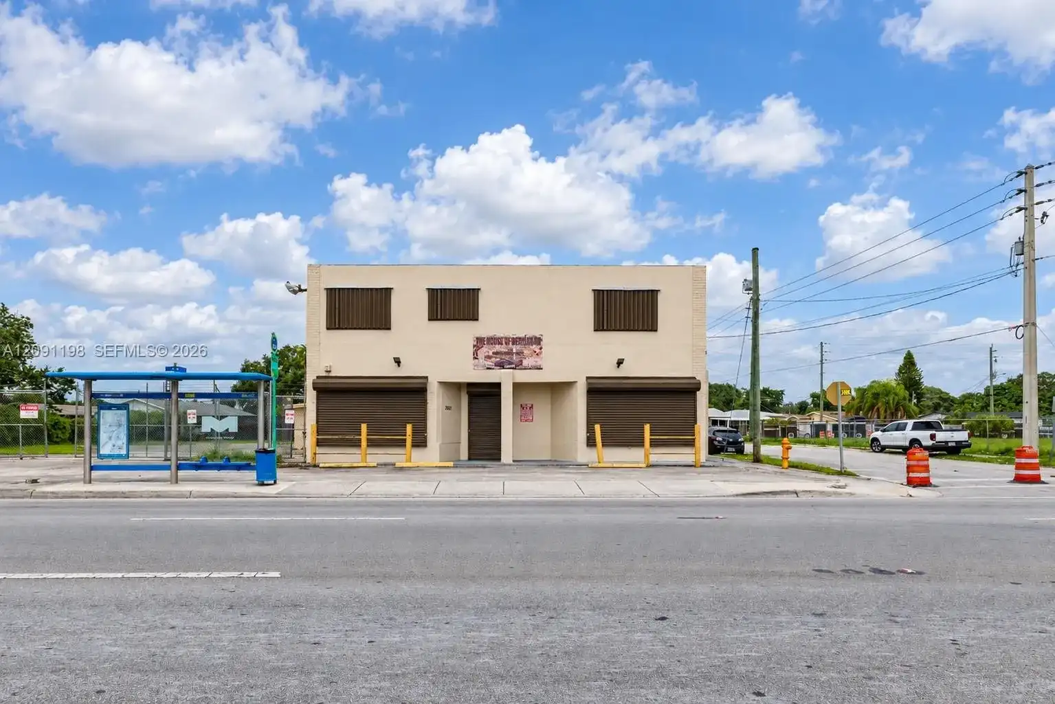 2401 NW 79th St, Miami FL 33147