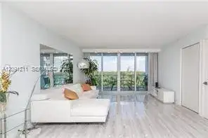 100 Bayview Dr # 521, Sunny Isles Beach FL 33160 photo 5