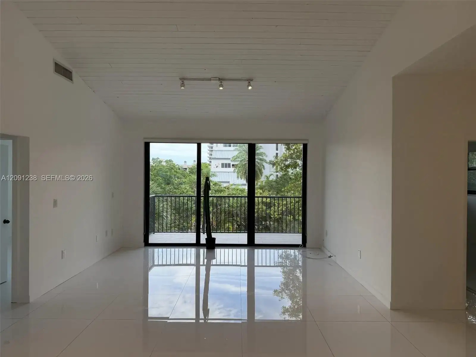 55 Ocean Lane Dr # 4024, Key Biscayne FL 33149 photo 4