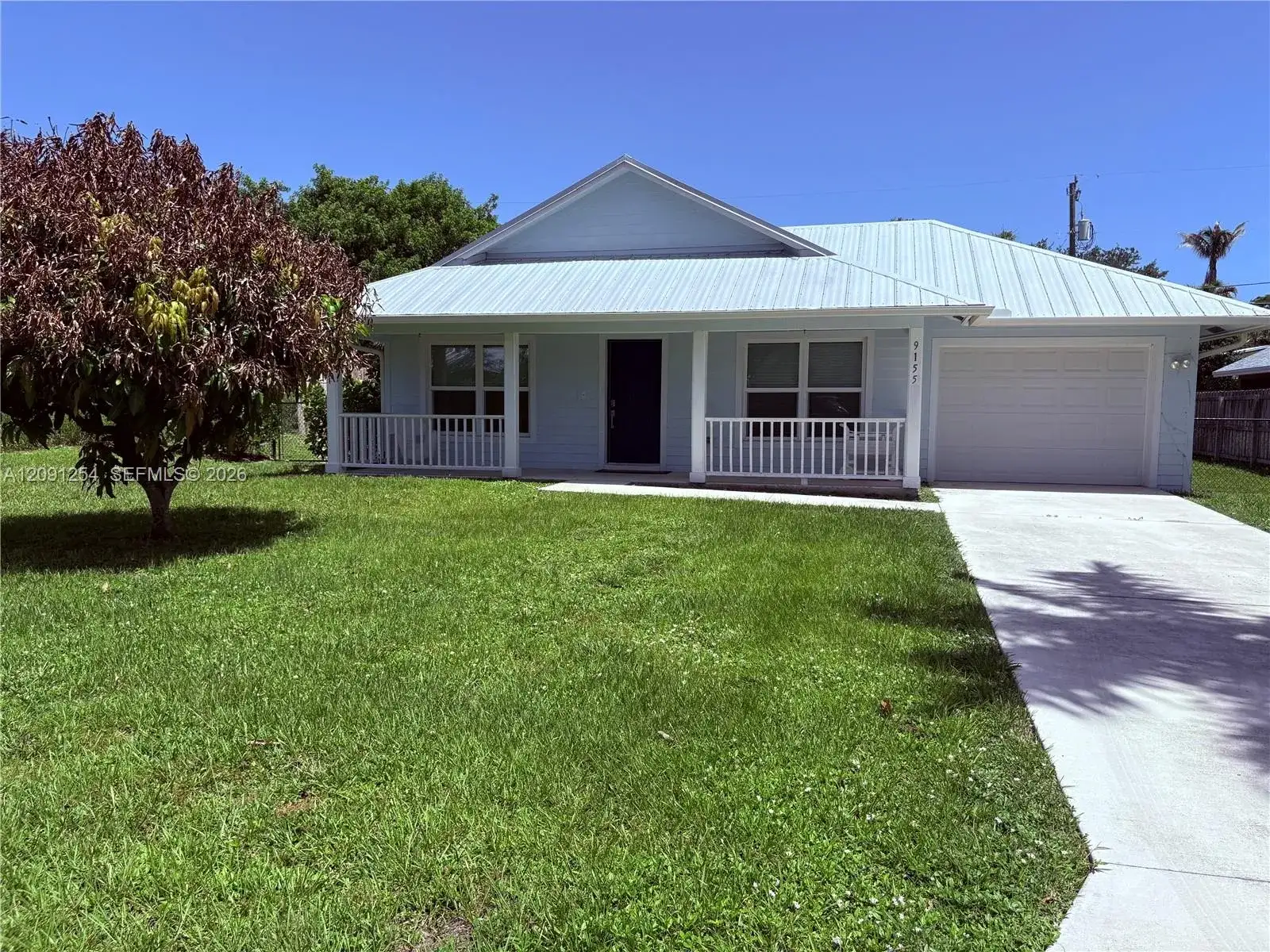 9155 SE Athena St, Hobe Sound FL 33455 photo 2