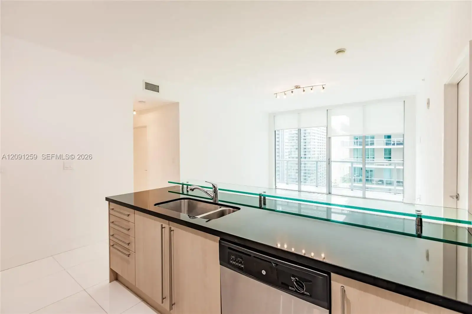 1111 SW 1st Ave # 3216, Miami FL 33130 photo 5