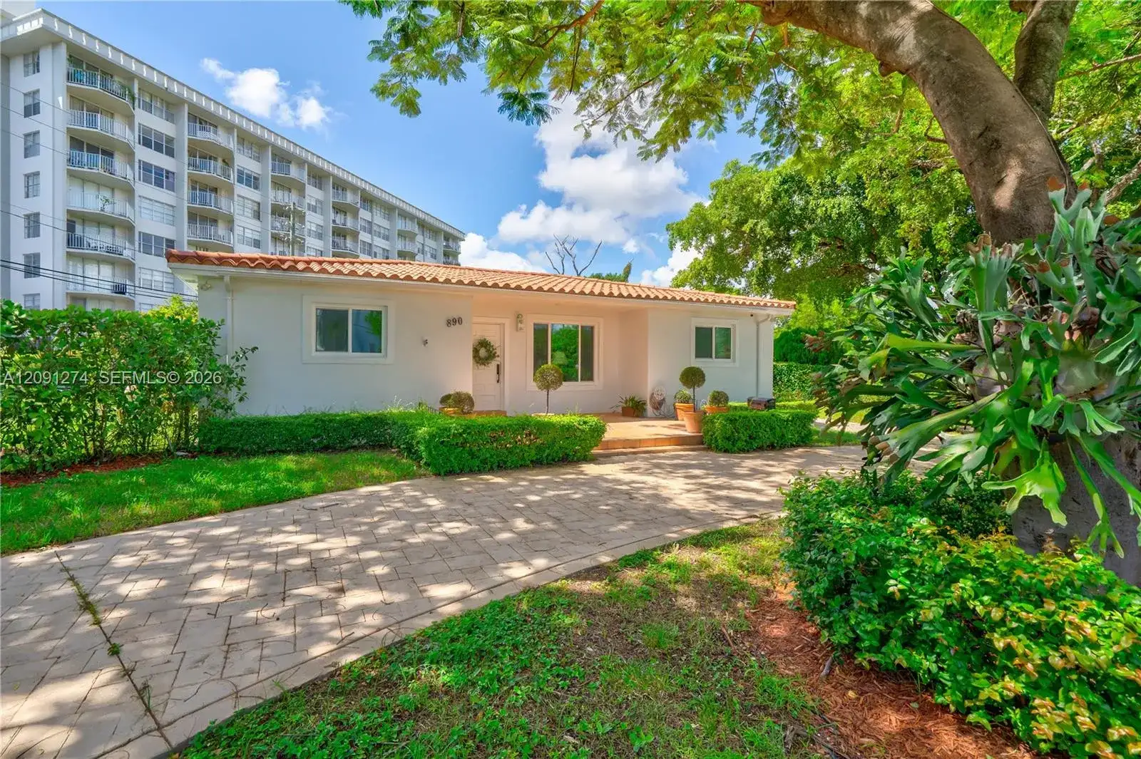 890 NE 168th St, North Miami Beach FL 33162 photo 2