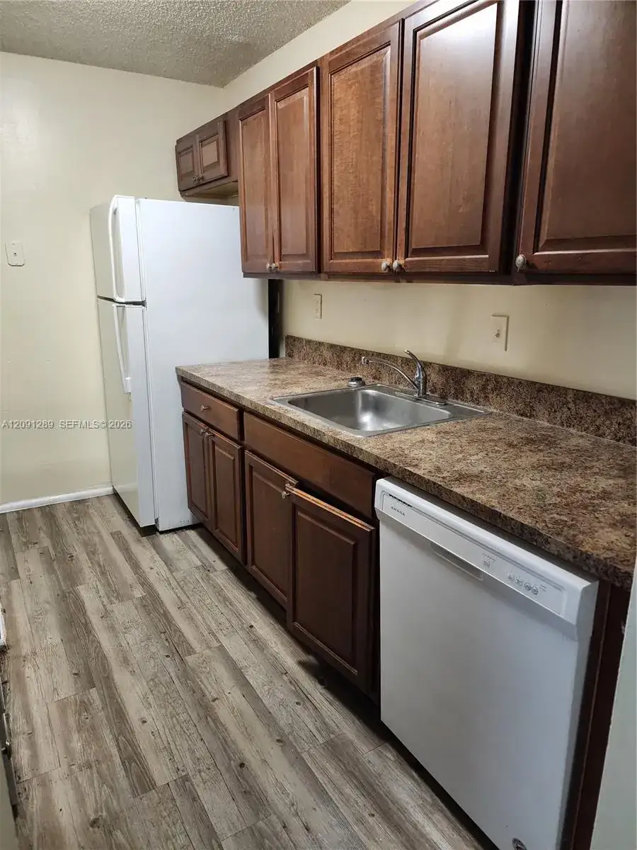 1201 Lake Victoria Dr, West Palm Beach FL 33411