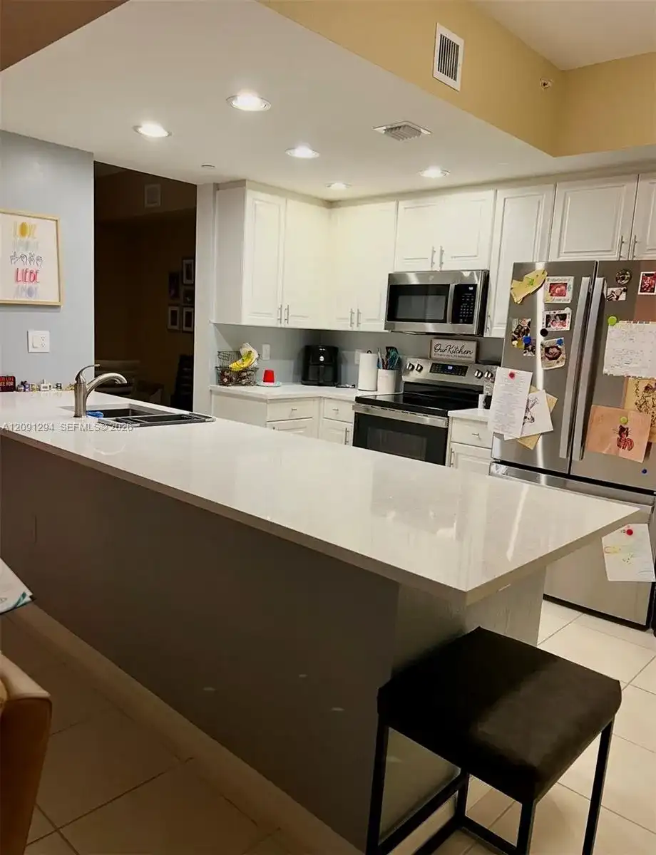 7735 Yardley Dr # 213, Tamarac FL 33321