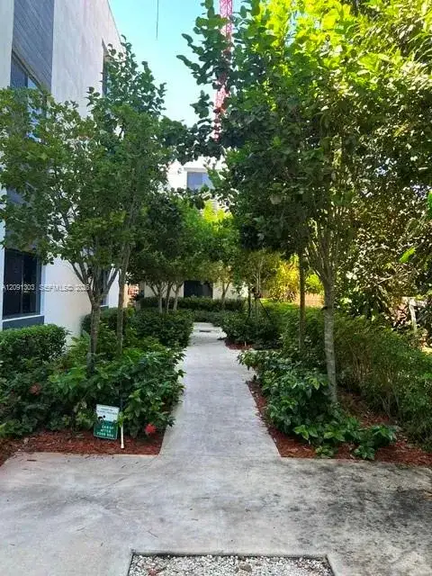 751 NW 1st St # 205, Miami FL 33128 photo 2