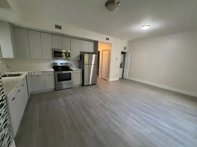 751 NW 1st St # 205, Miami FL 33128 photo 4