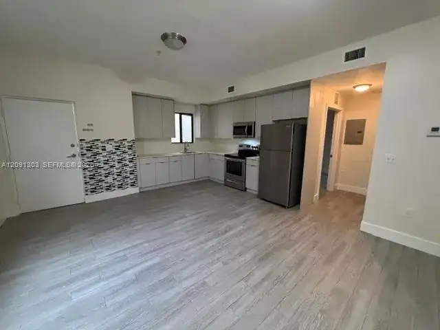751 NW 1st St # 205, Miami FL 33128 photo 5