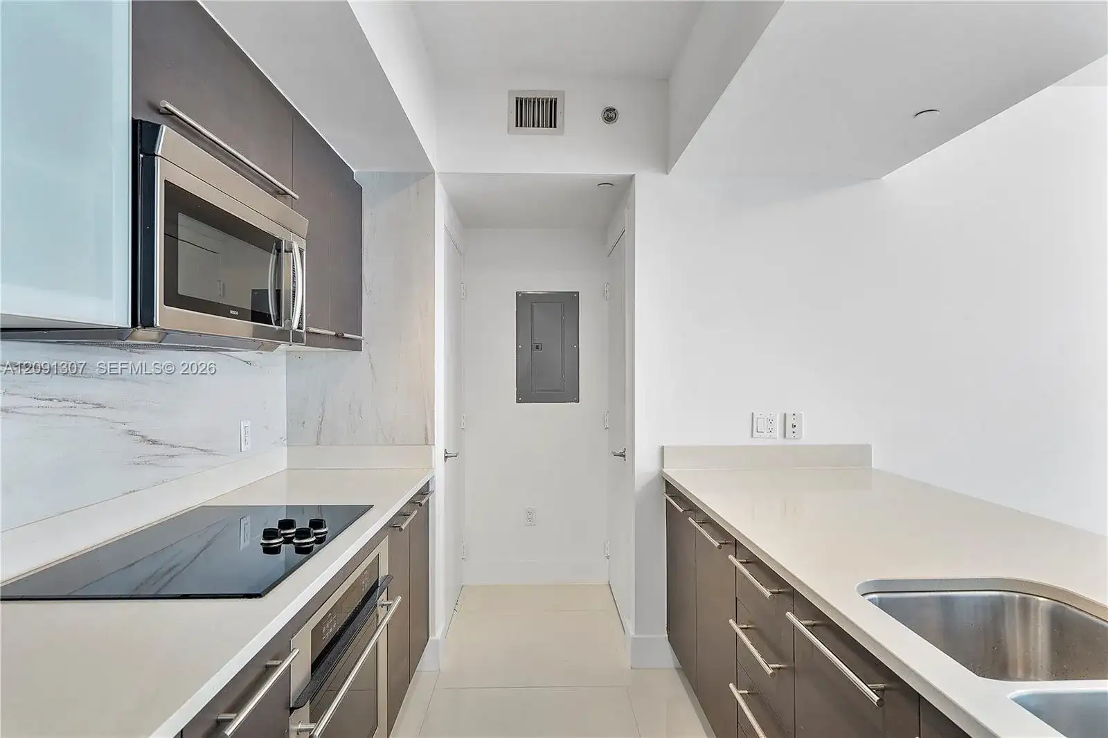 55 SE 6th St # 3605, Miami FL 33131 photo 4