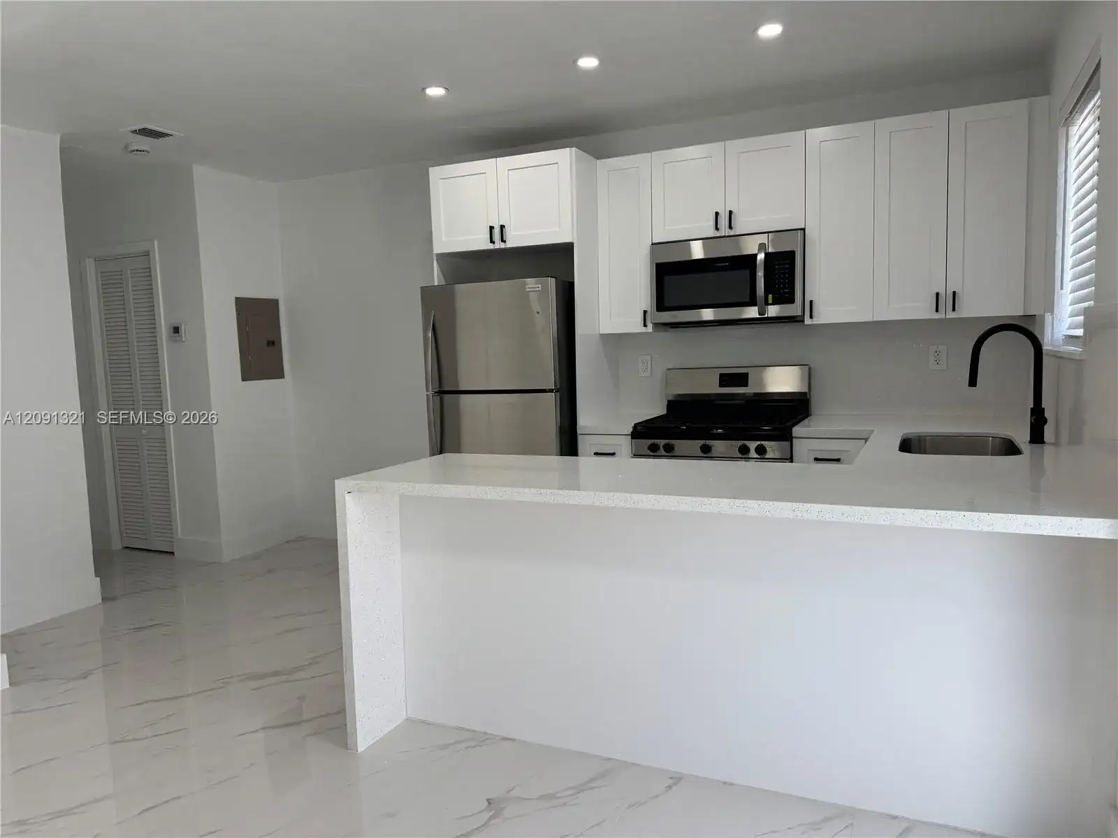 1901 NW 30th St # 2, Miami FL 33142 photo 5