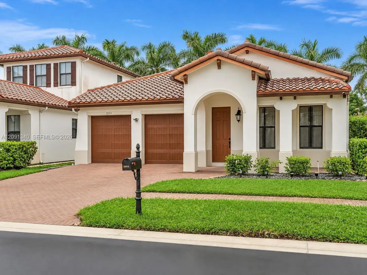2683 NW 83rd Ter, Cooper City FL 33024 photo 2