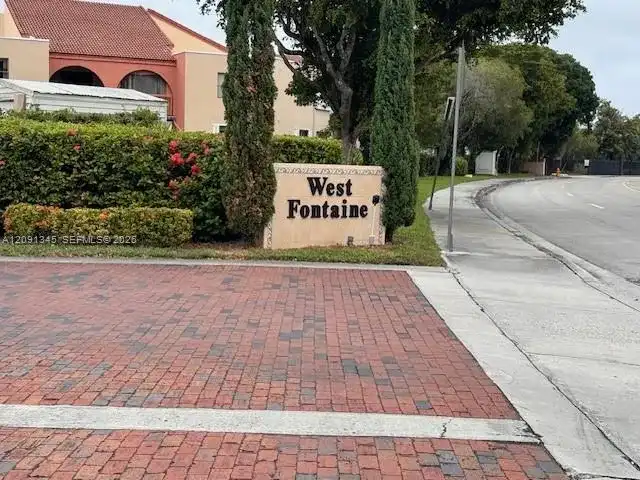 10257 NW 9th St Cir # 10, Miami FL 33172