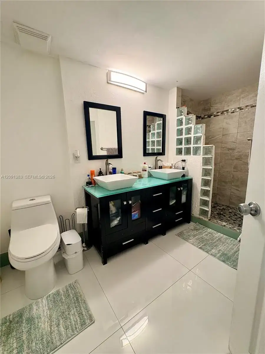 17150 N Bay Rd # 2121, Sunny Isles Beach FL 33160 photo 5