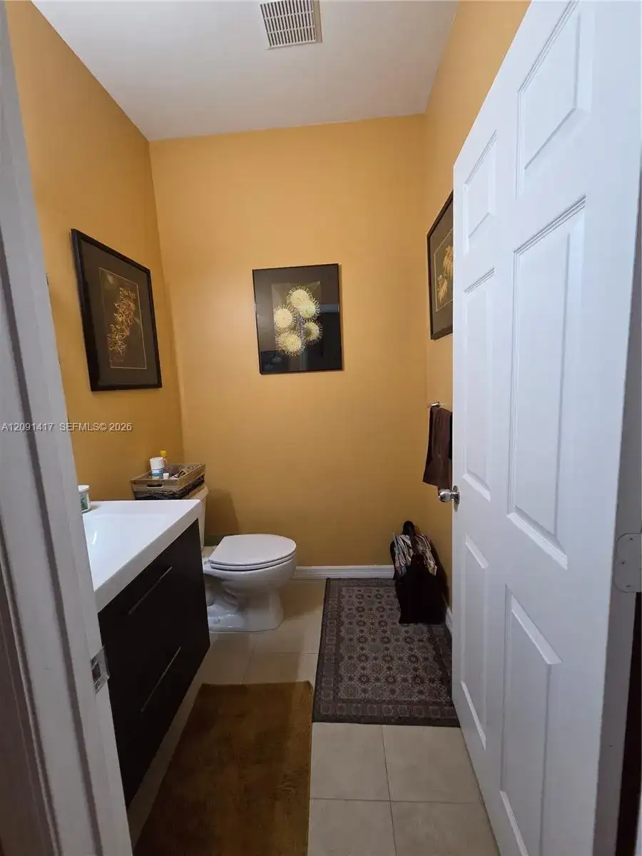 9045 SW 203rd Ter, Cutler Bay FL 33189 photo 3