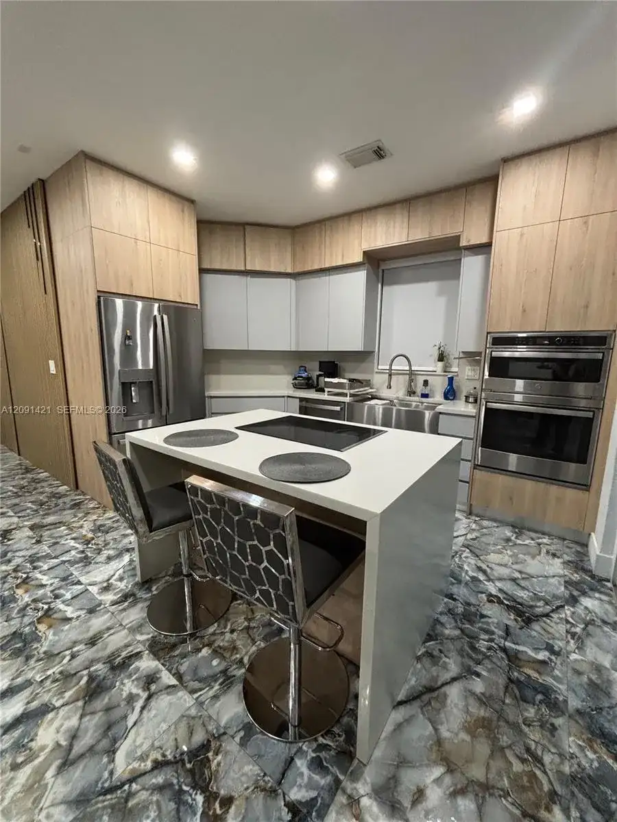 7983 NW 114th Pl, Doral FL 33178 photo 4