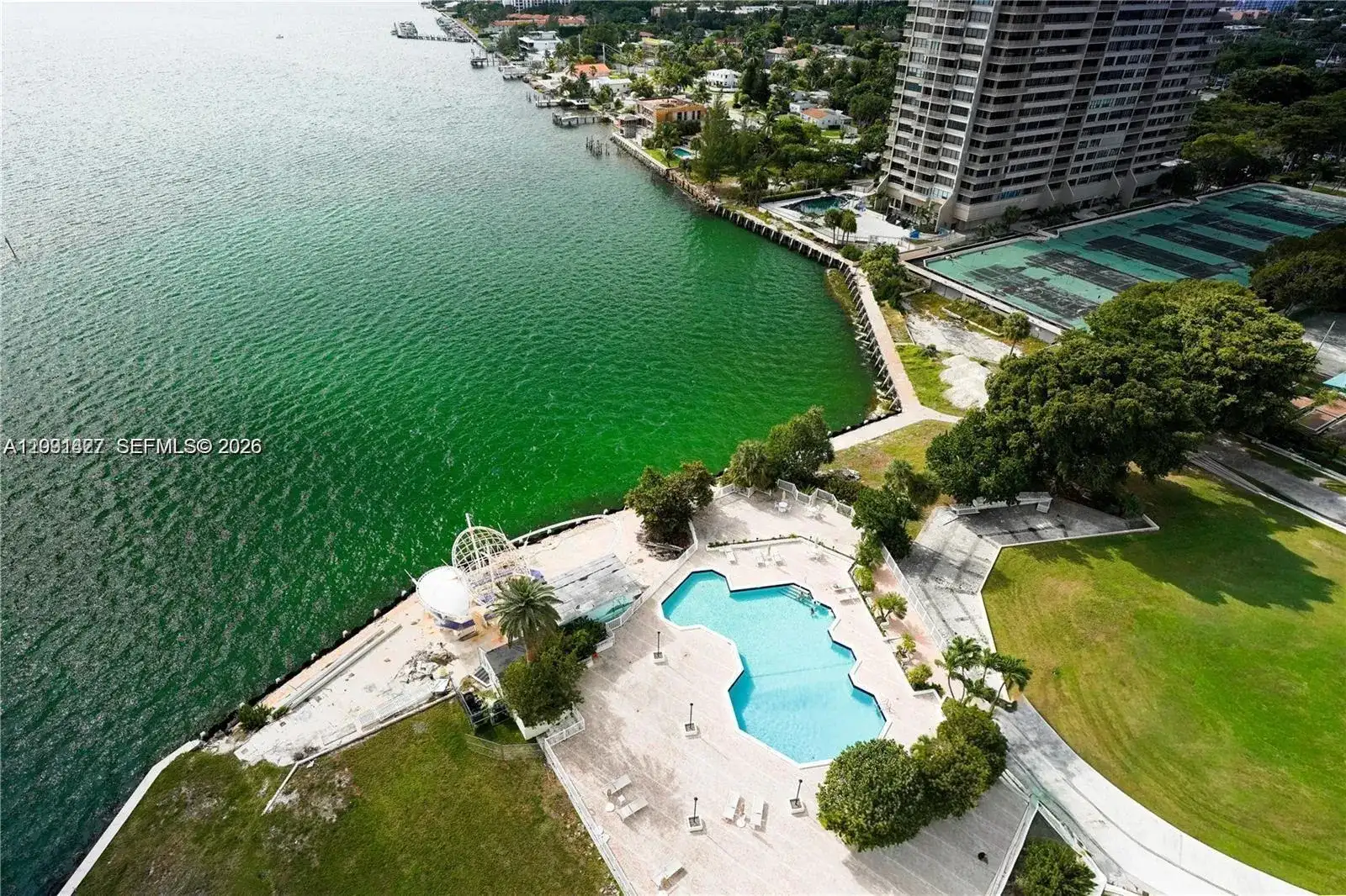 11111 Biscayne Blvd # 20E, Miami FL 33181 photo 2