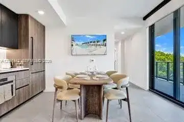 580 72 street # 201, Miami Beach FL 33141 photo 4