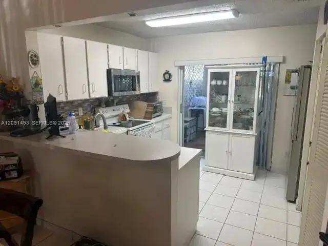 20721 SW 103rd Ct, Cutler Bay FL 33189 photo 3
