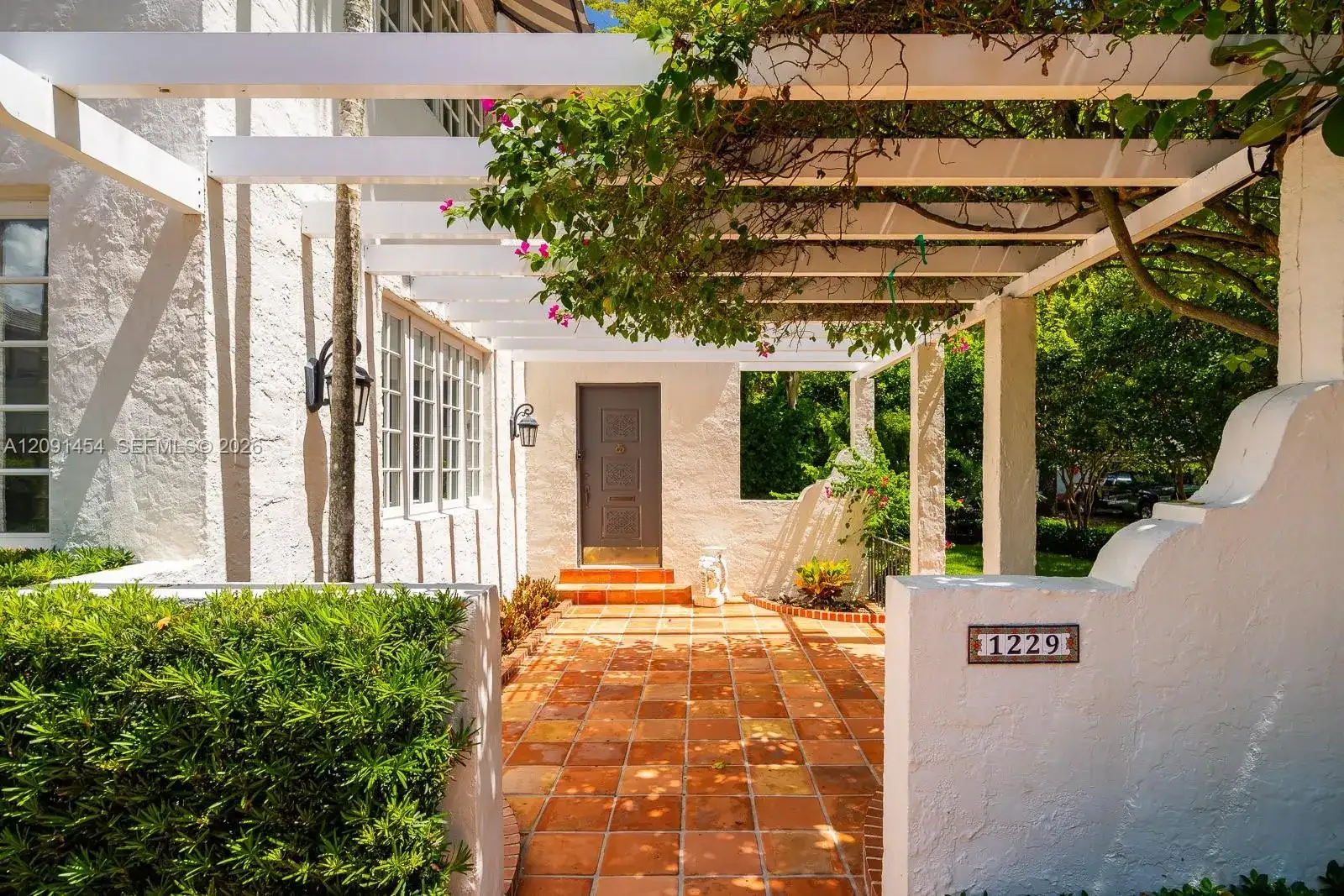 1229 Asturia Ave, Coral Gables FL 33134 photo 2