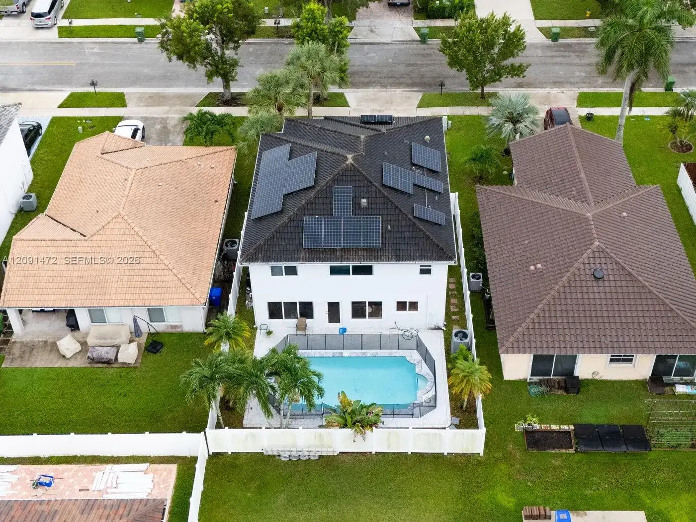 20833 NW 14th Ct, Pembroke Pines FL 33029 photo 3