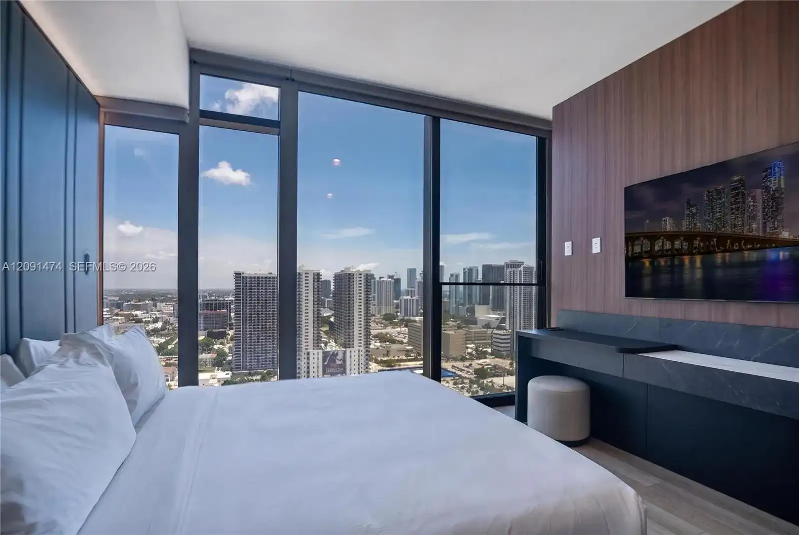 20 NE 11 ST # 3103B, Miami FL 33132