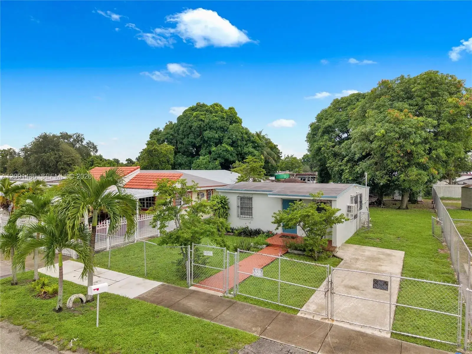 3170 NW 97th St, Miami FL 33147