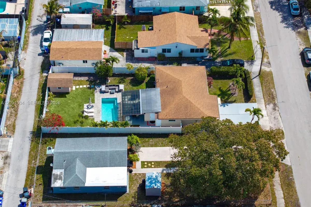 1935 Arthur St, Hollywood FL 33020